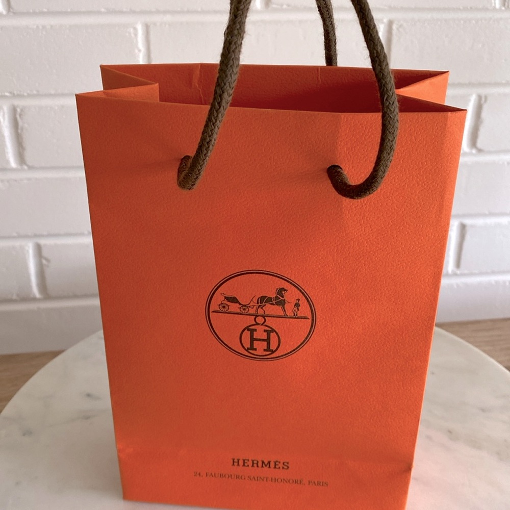 EUC Authentic HERMES Shopping Bag ❤️ Gift Bag